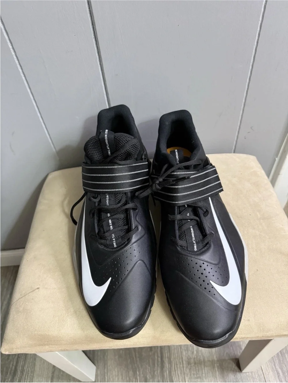 Nike savaleos Men’s Black Athletic Training Shoes with White Swoosh Accent (New)